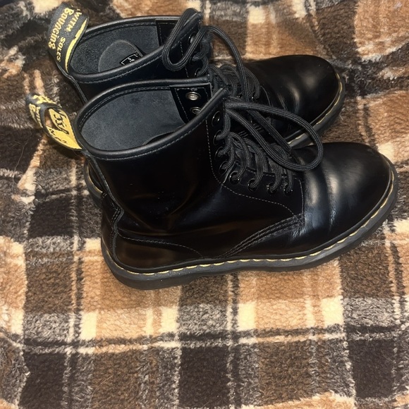 Dr. Marten Boots Size 7 Women’s Black - Picture 5 of 11